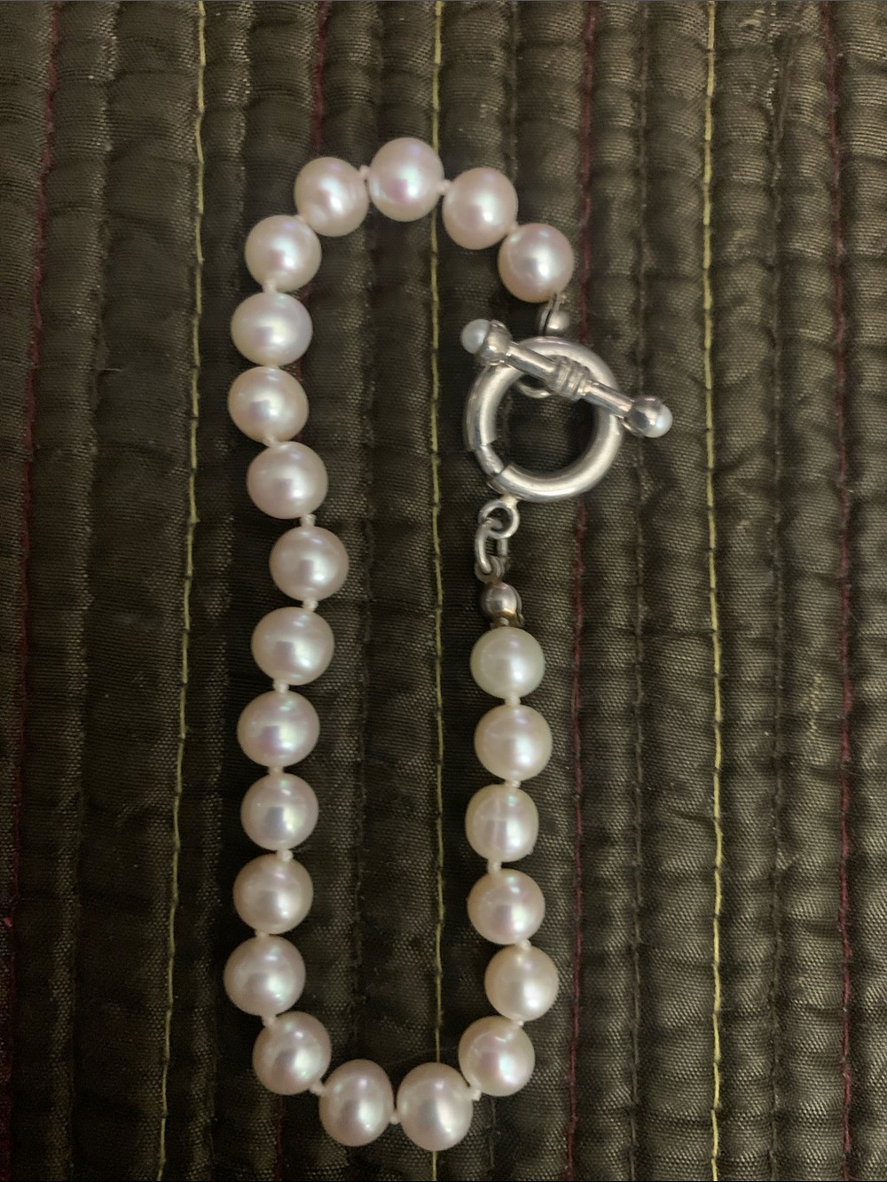 Classic White Pearl Bracelet with Silver Toggle Clasp